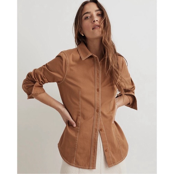 Madewell Tops - NWT: Madewell Darted Button-Up fitted shirt. Womens size 6.